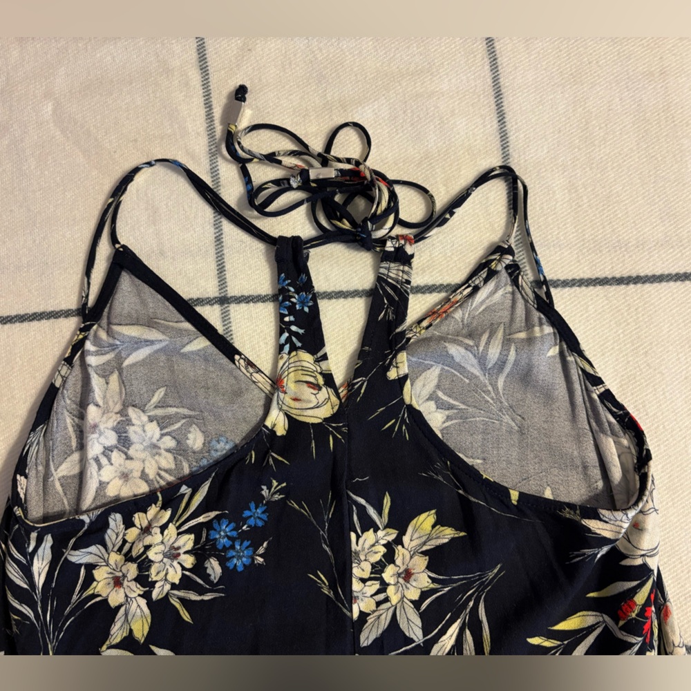 Source Unknown Dark Floral Camisole - Picture 3 of 9
